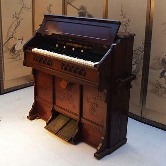 Японский антикварный орган "Yamaha"